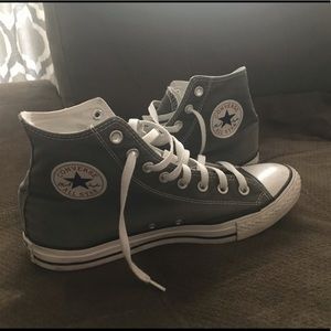 Converse size 9